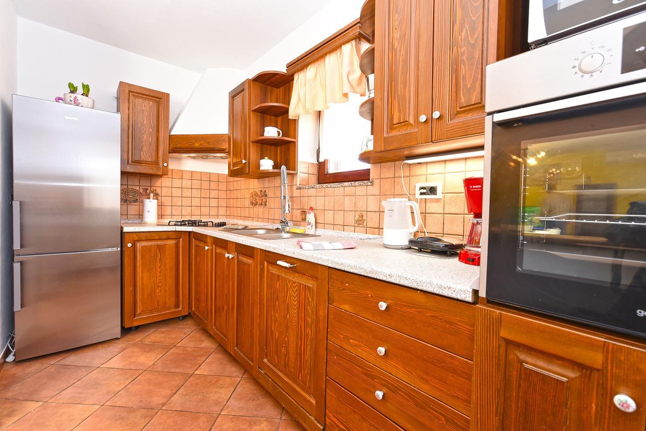 Apartment Modrusani 1561 Zminj Exterior photo
