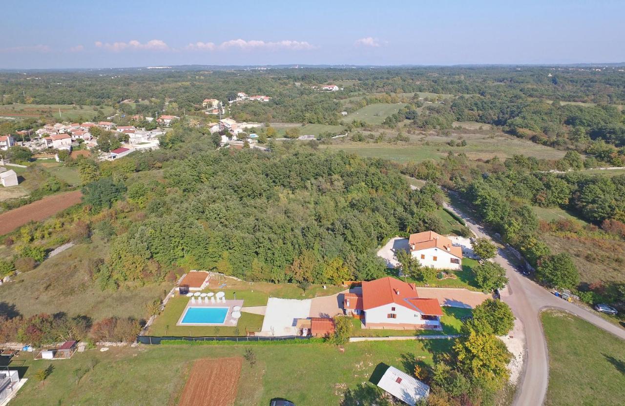 Apartment Modrusani 1561 Zminj Exterior photo